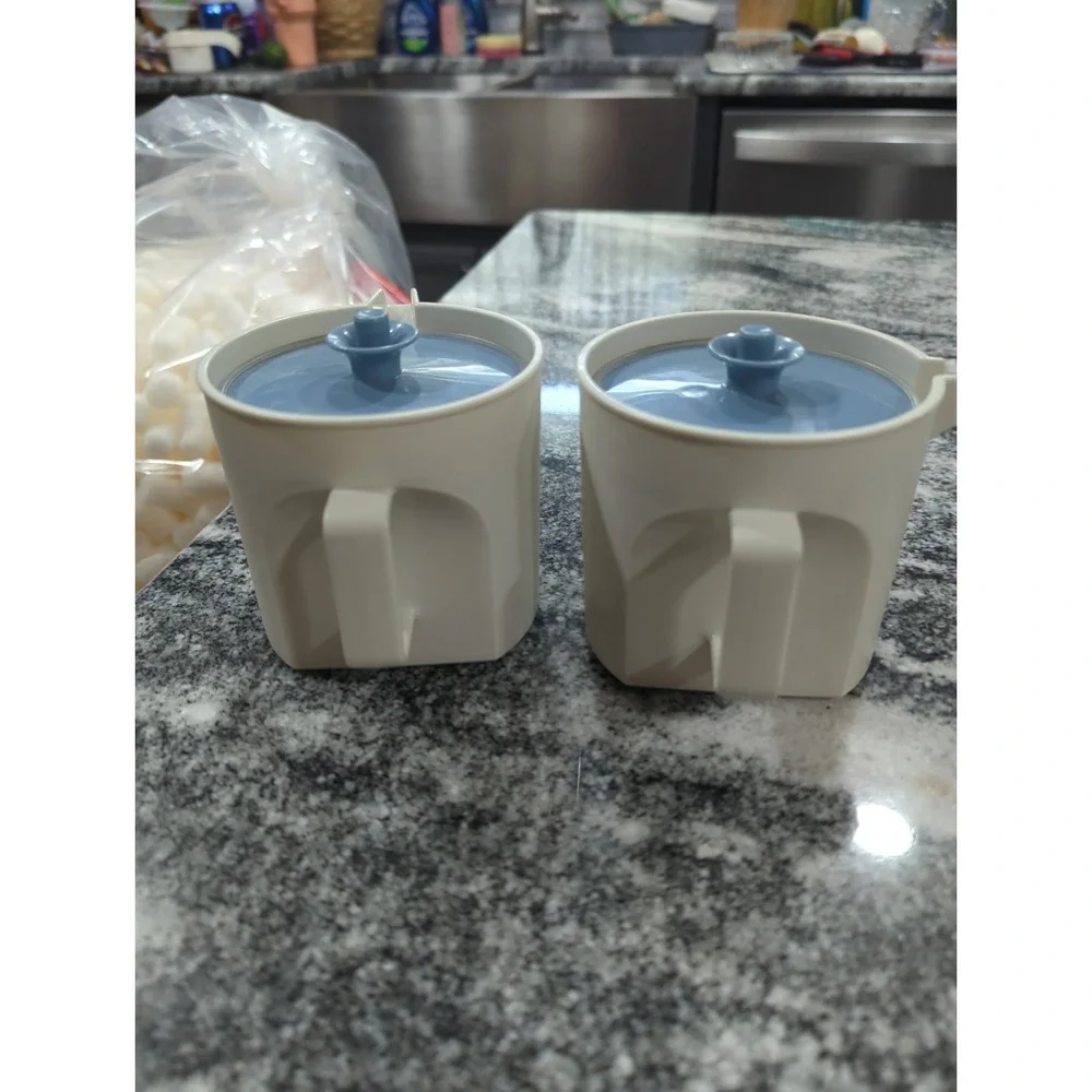 Tupperware Creamer 1414-5 Sugar 1415-16 Bowl Set Country Blue Push Seal Lids VTG